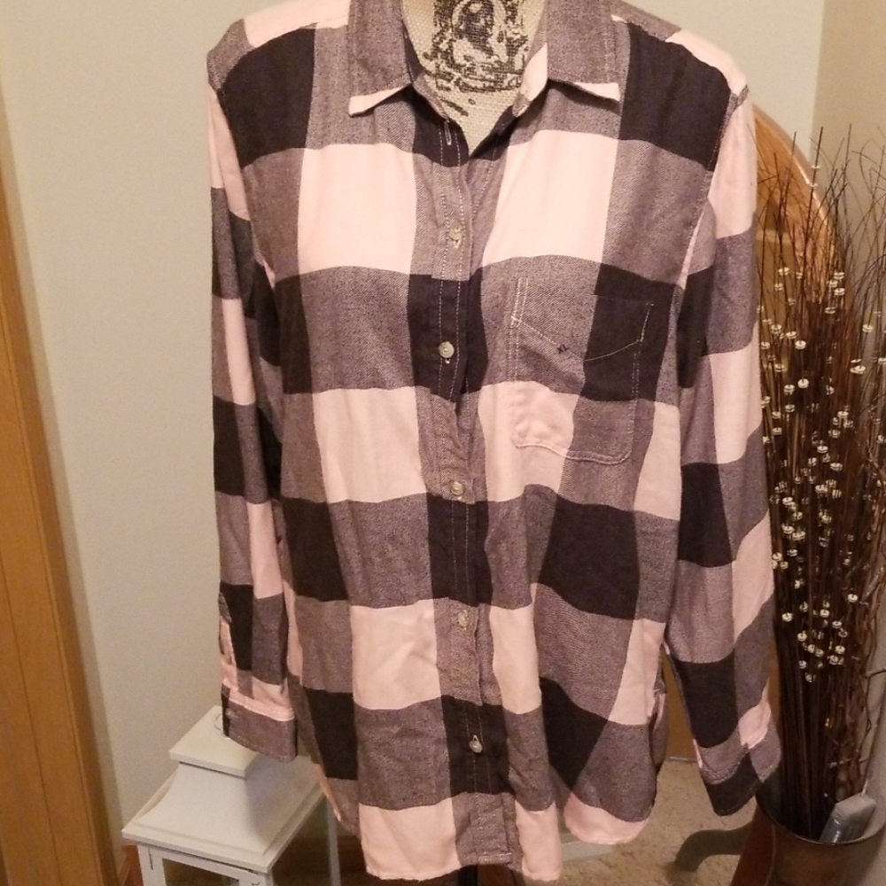 🧡New American Eagle shirt🧡